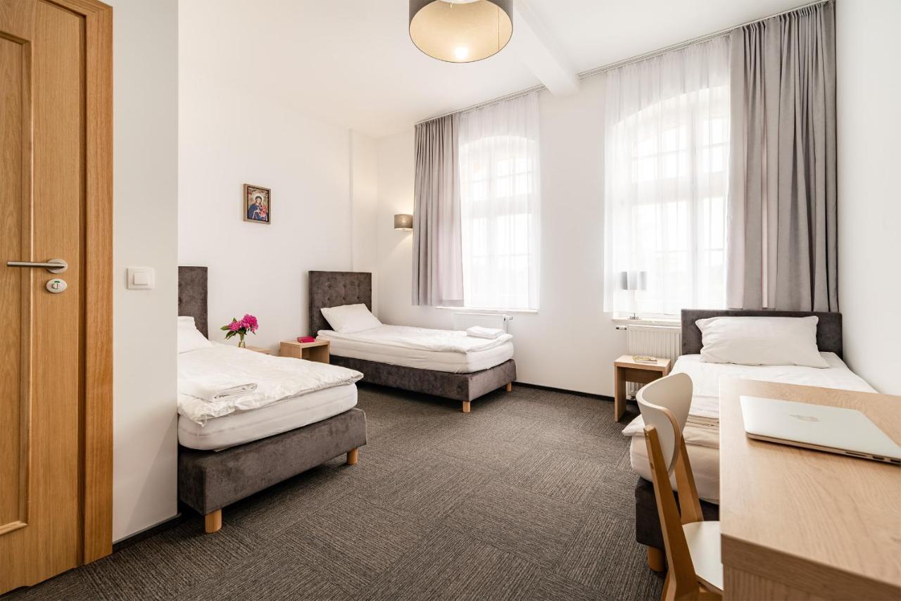 Domus Mariae Gietrzwald Hostel Luaran gambar